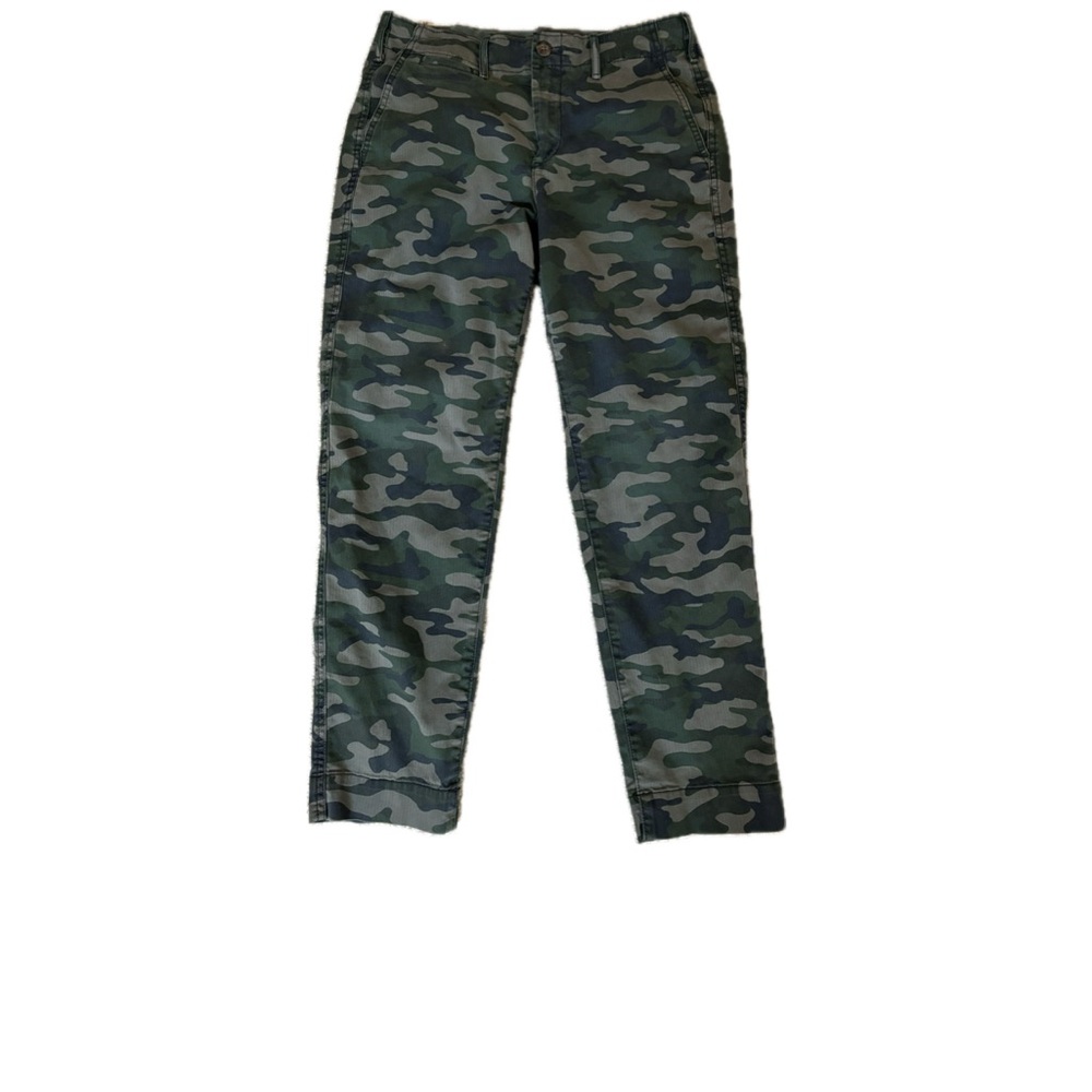 GAP Green and Black Ankle Cropped Camouflage Pants